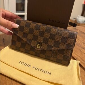 LV Authentic Sarah Wallet